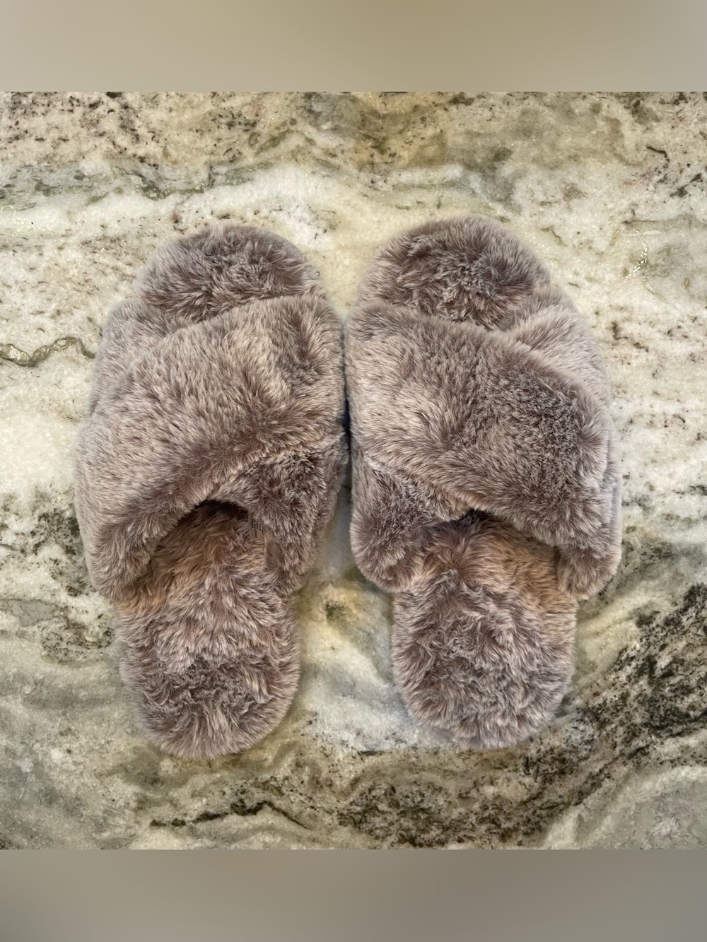 RACHEL Rachel Roy Plush Crisscross Slippers in Grey